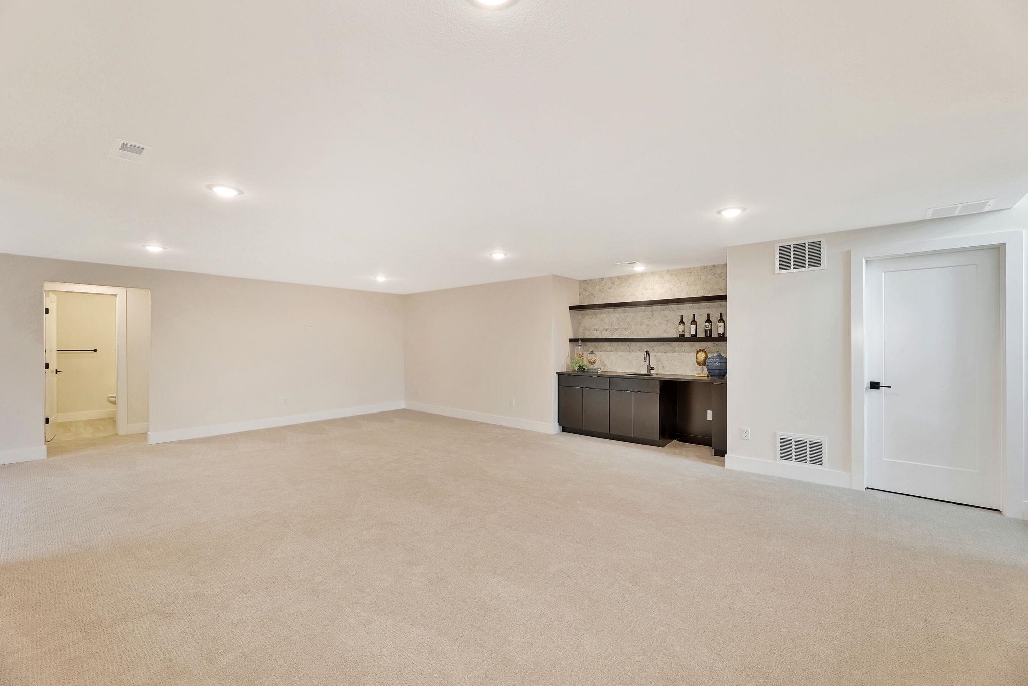 2542 N Emerald Court Andover KS 67002