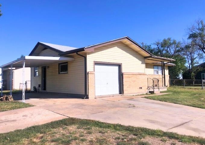 2427 W Greenfield Street Wichita KS 67217