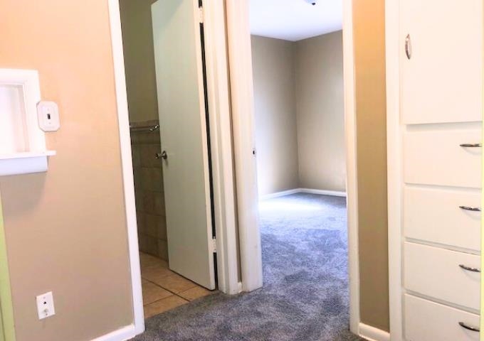 2427 W Greenfield Street Wichita KS 67217