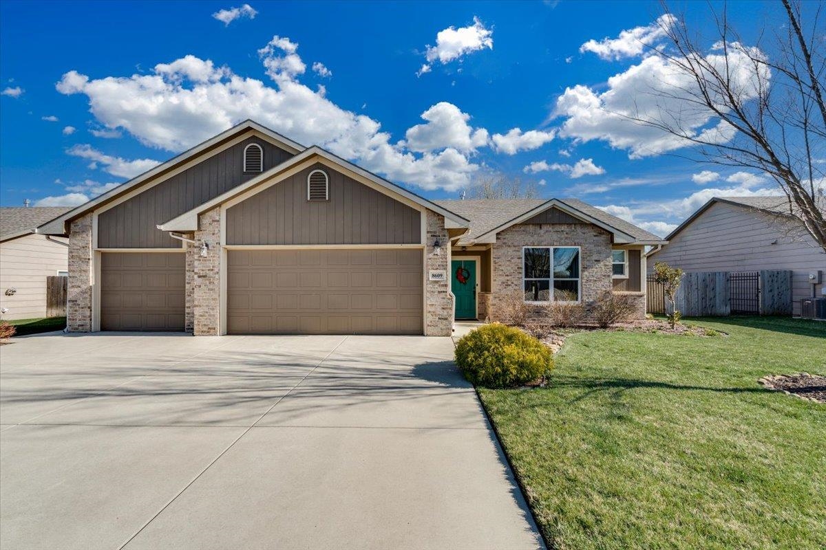 8609 E Millrun Wichita KS 67226