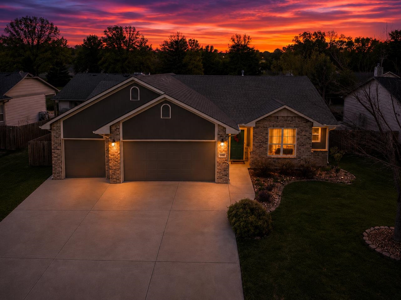 8609 E Millrun Wichita KS 67226