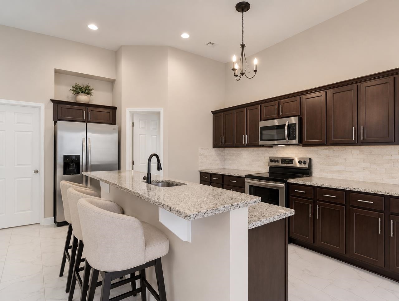 8609 E Millrun Wichita KS 67226