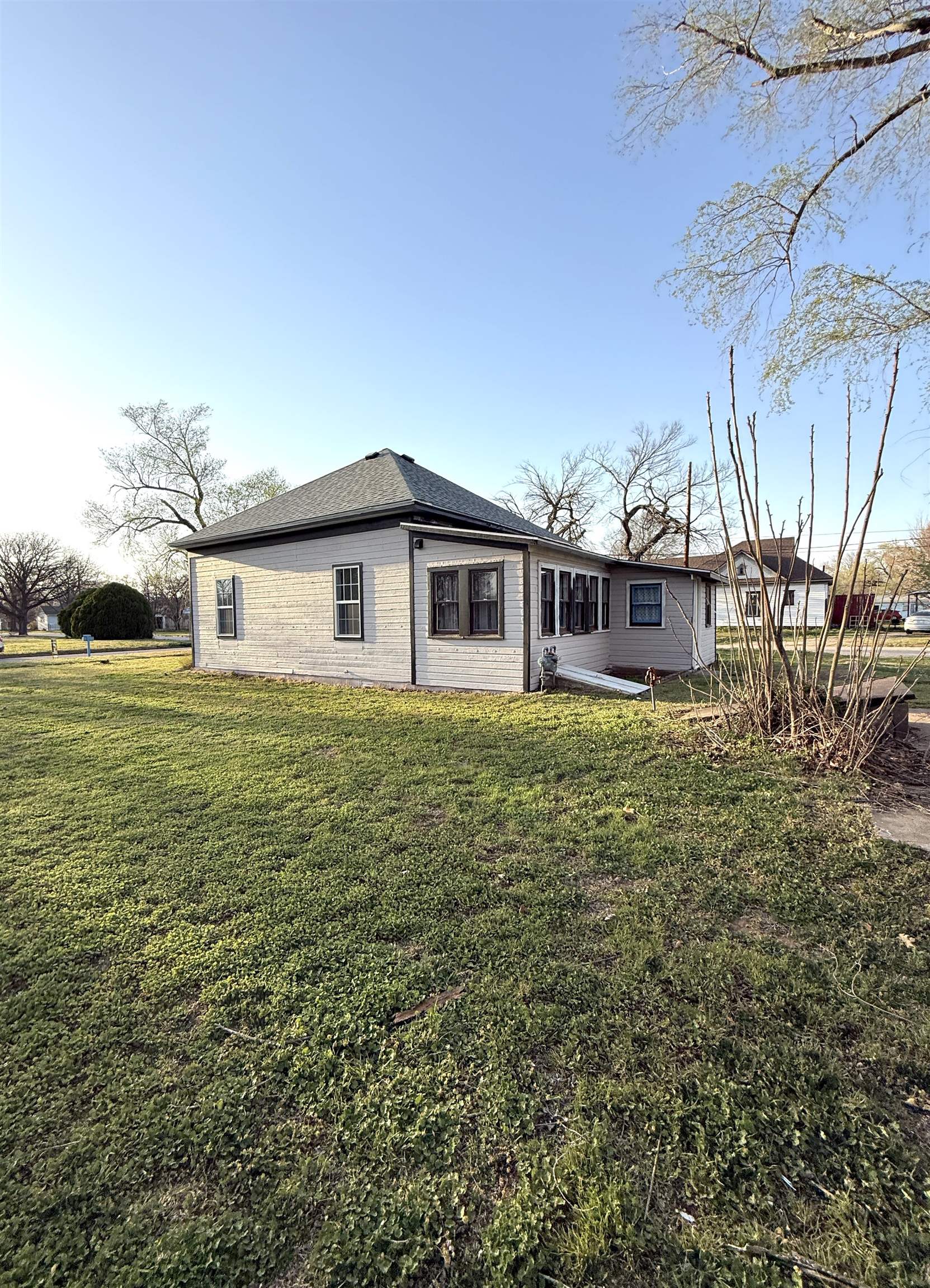 401 S Lincoln Avenue Anthony KS 67003