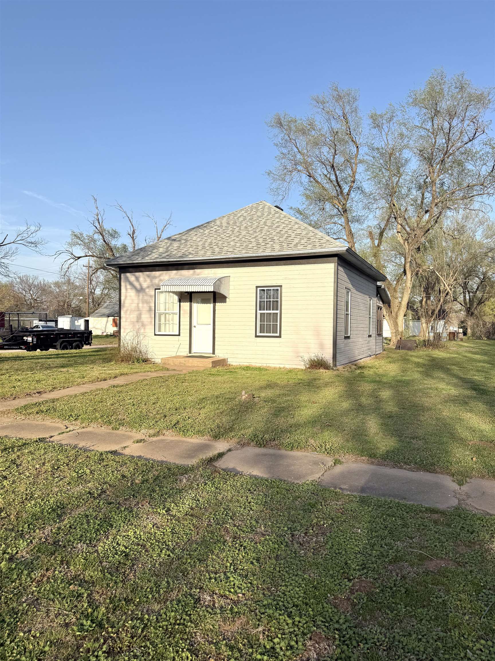 401 S Lincoln Avenue Anthony KS 67003