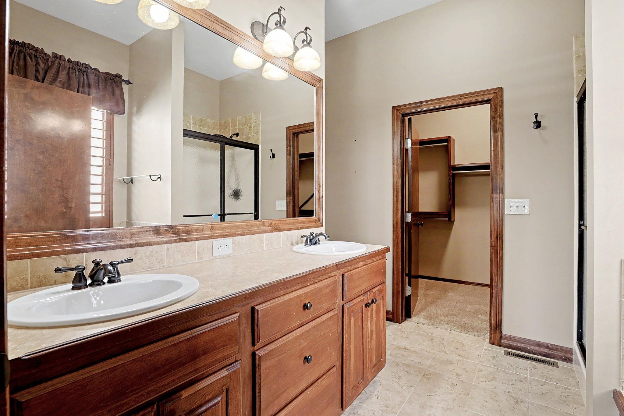 206 S Bordeulac Street Wichita KS 67230
