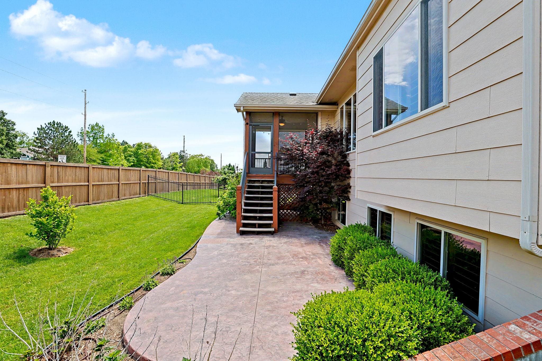 206 S Bordeulac Street Wichita KS 67230