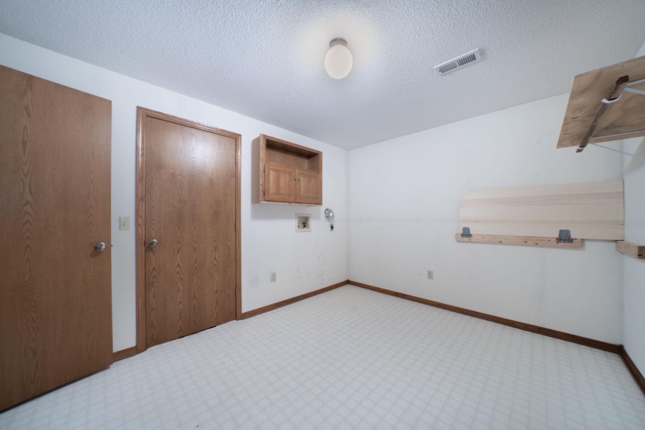 328 W 1st Street Andover KS 67002