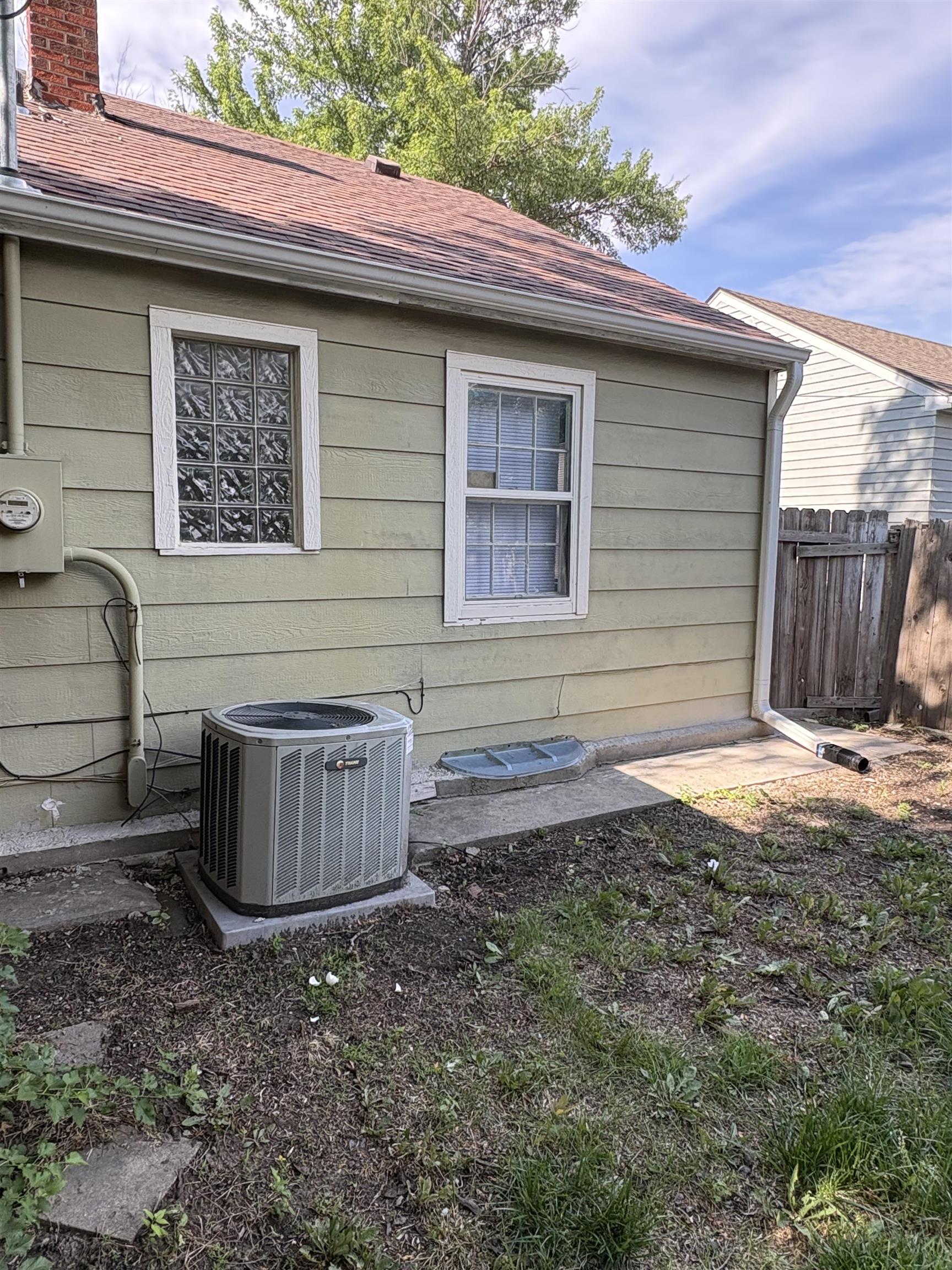 5207 E Murdock Wichita KS 67208