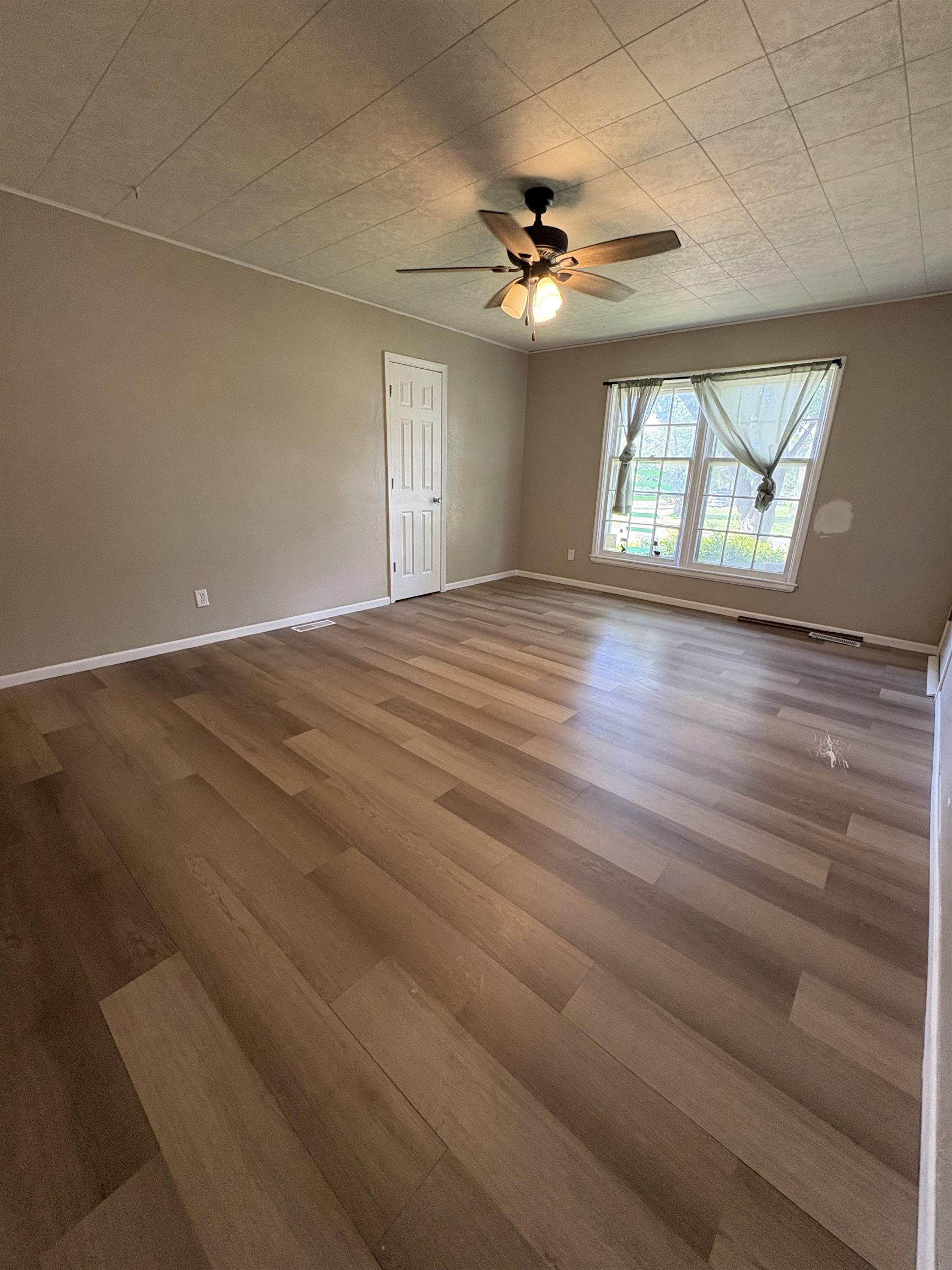 5207 E Murdock Wichita KS 67208