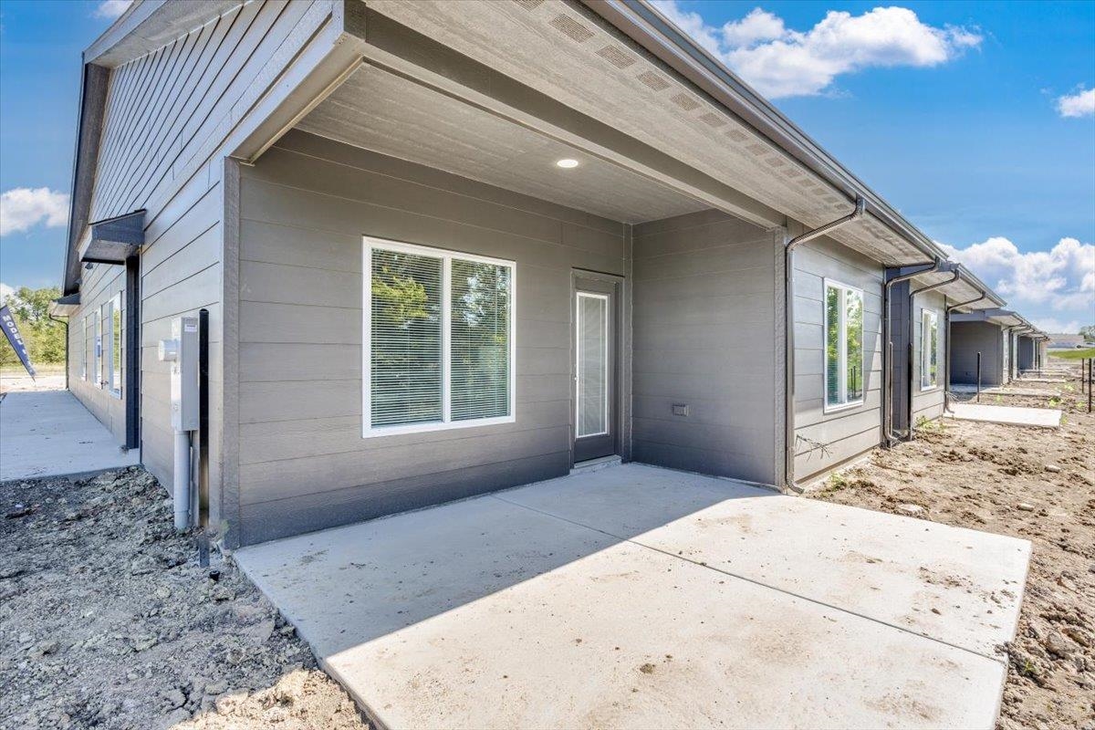 3209 E Thunder Wichita KS 67219
