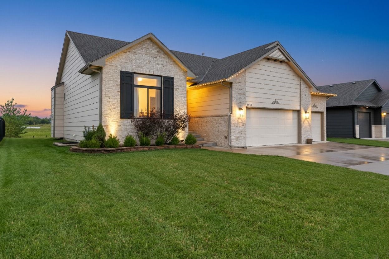 2113 S Michelle Street Wichita KS 67207