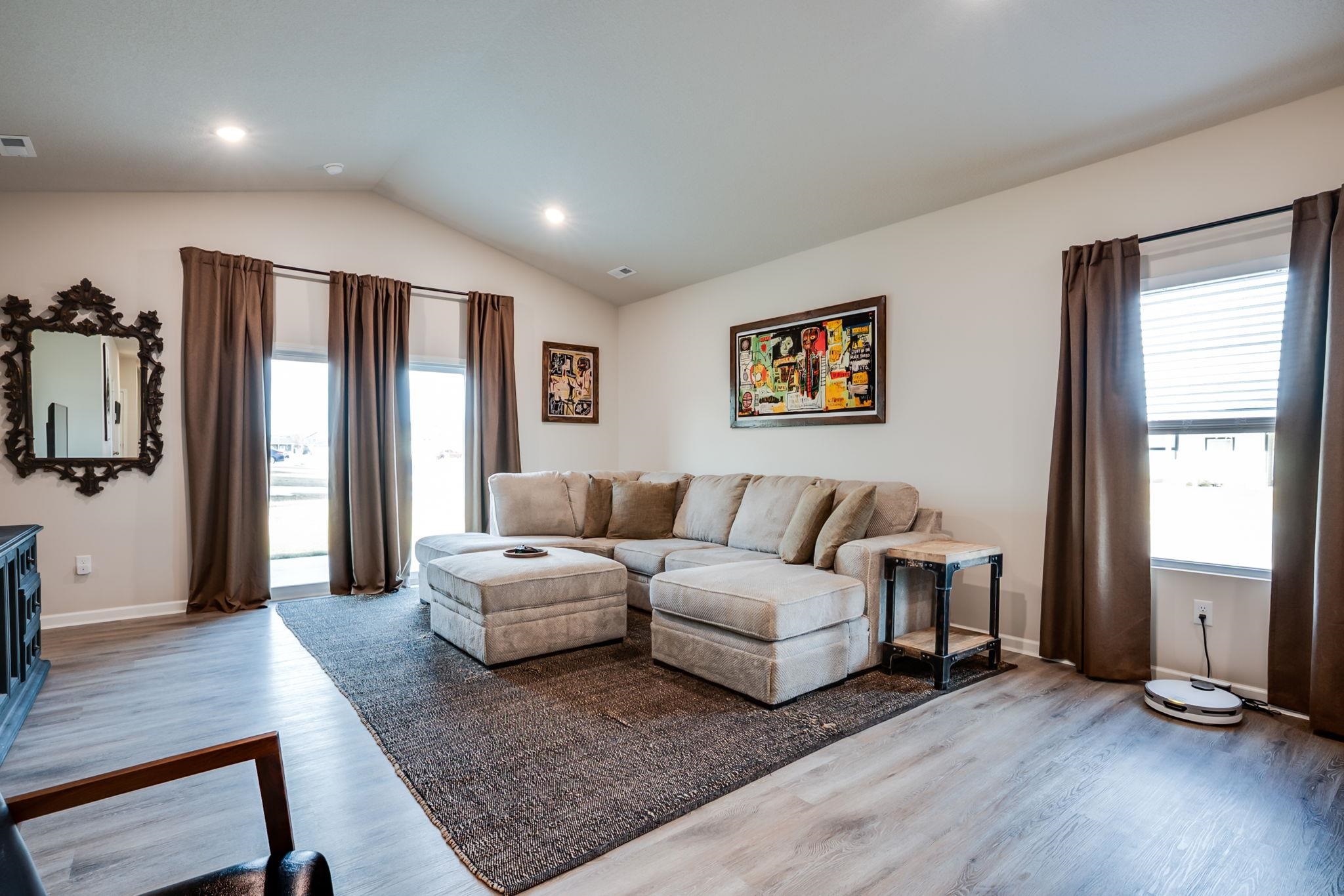 2757 S Cypress Court Wichita KS 67210