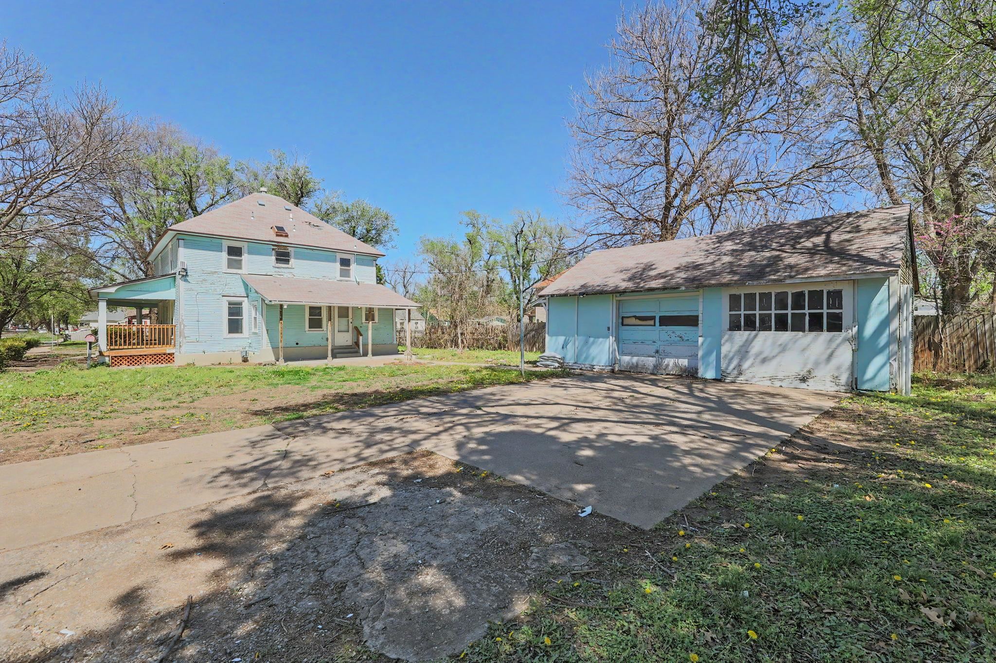 1002 S Lulu Street Wichita KS 67211