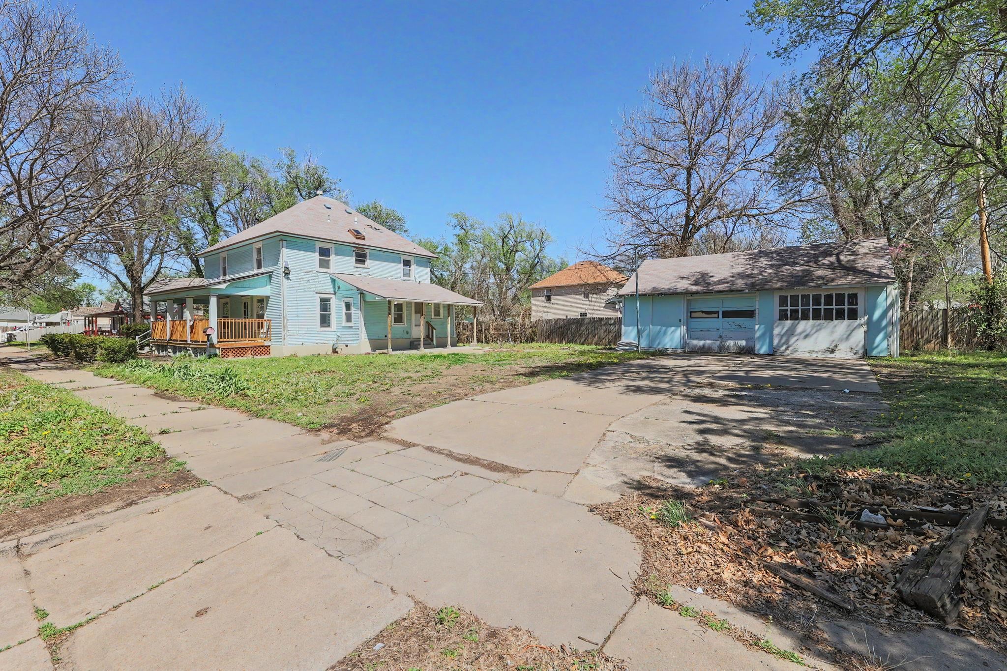 1002 S Lulu Street Wichita KS 67211