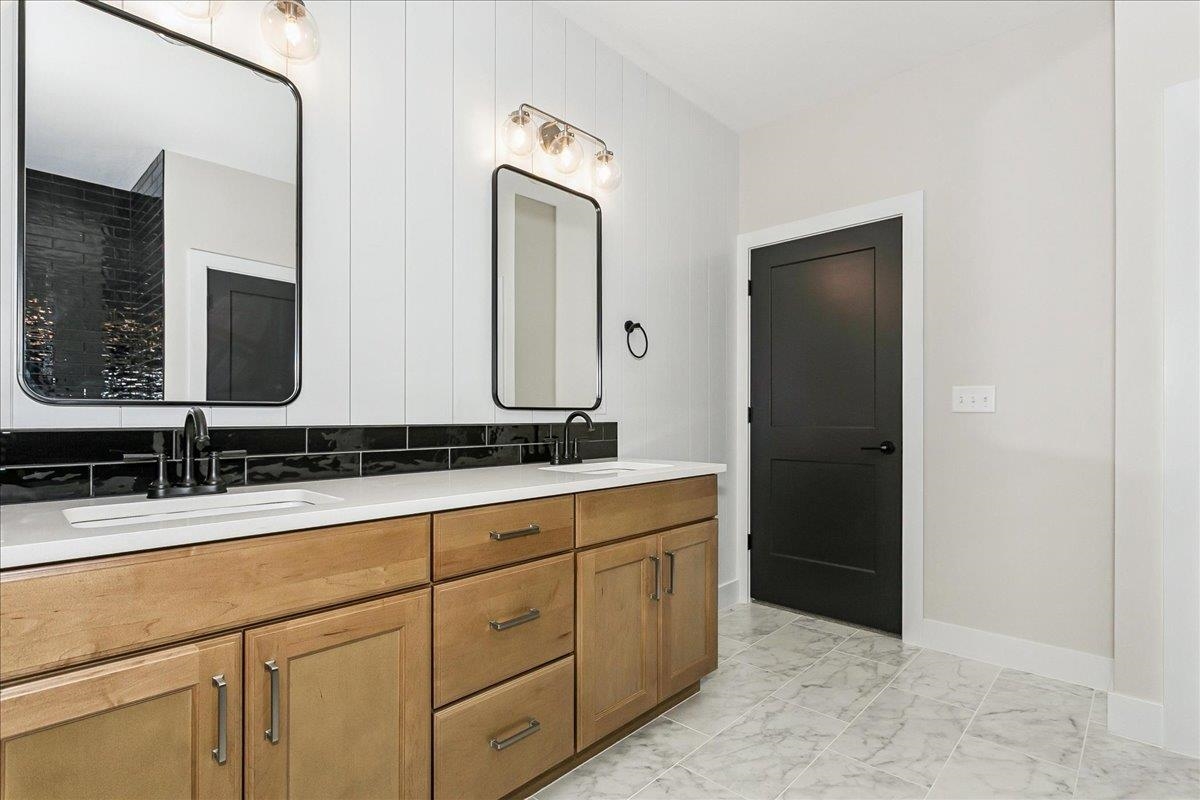 205 S Heritage Way Andover KS 67002