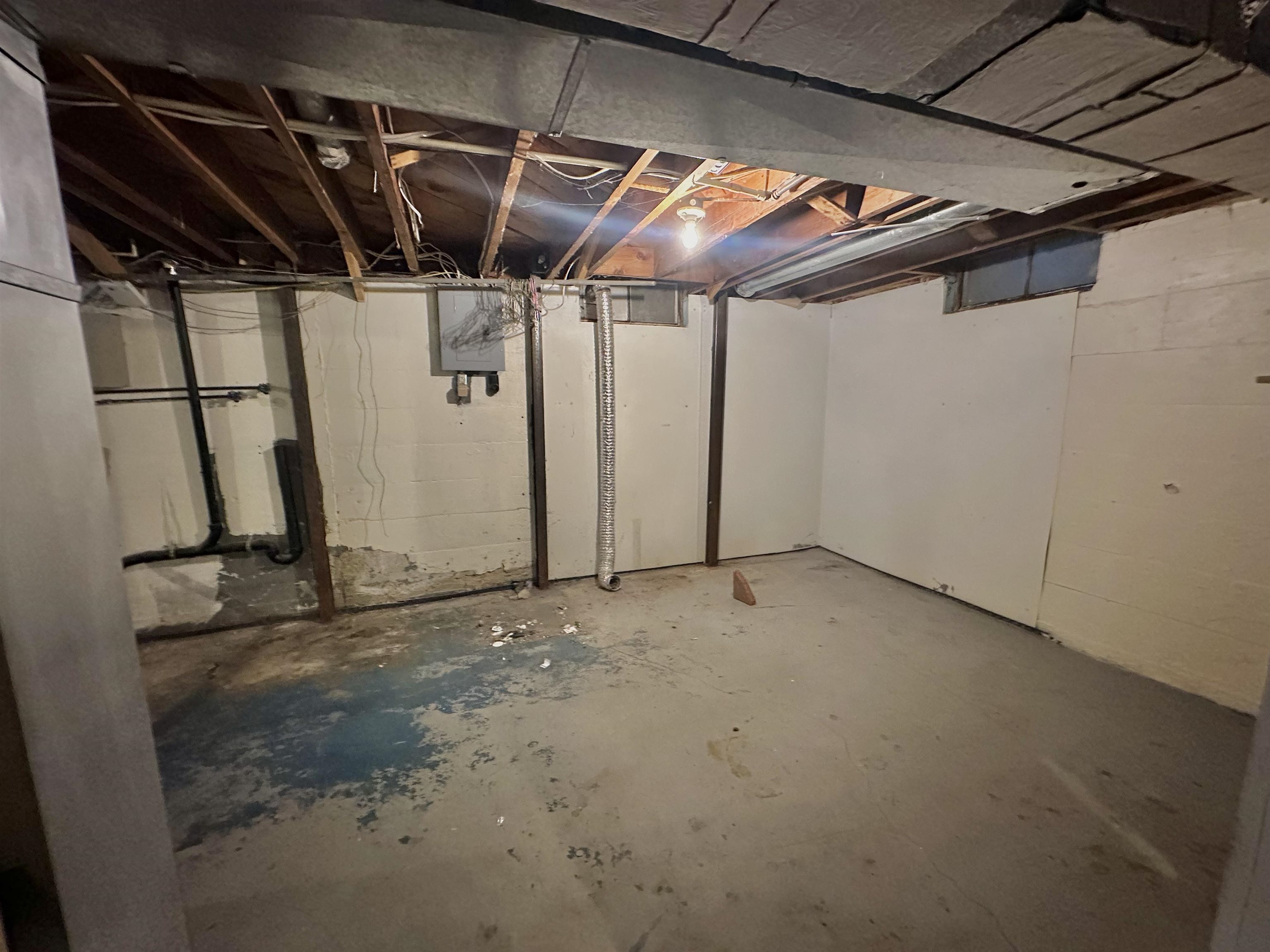 1158 N Crestway Wichita KS 67208