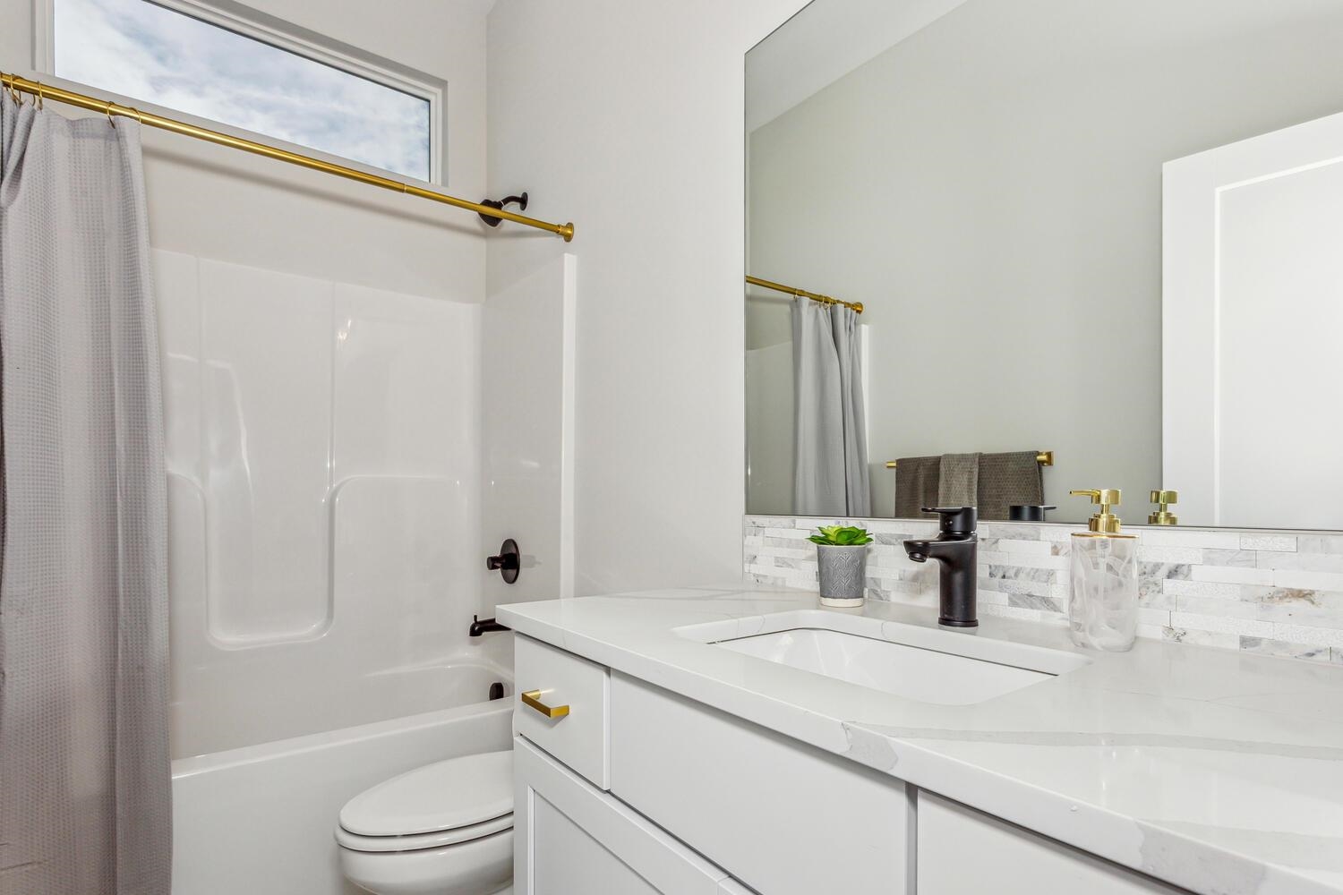 4646 W Emerald Bay Court Wichita KS 67205