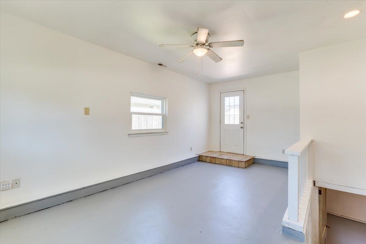 1126 S Lulu Avenue Wichita KS 67211