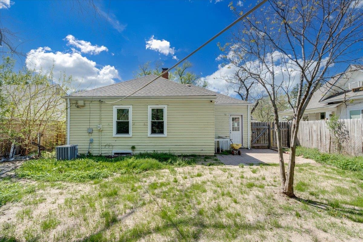 1126 S Lulu Avenue Wichita KS 67211