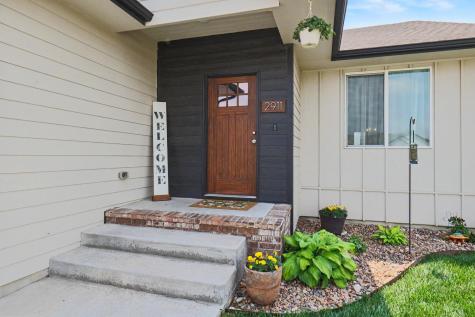2911 E Reiss Park City KS 67219