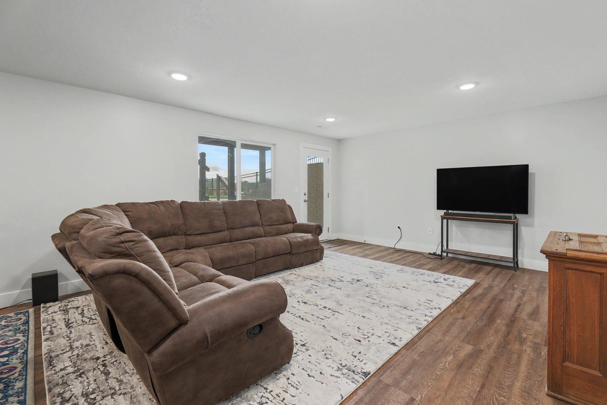 2911 E Reiss Park City KS 67219