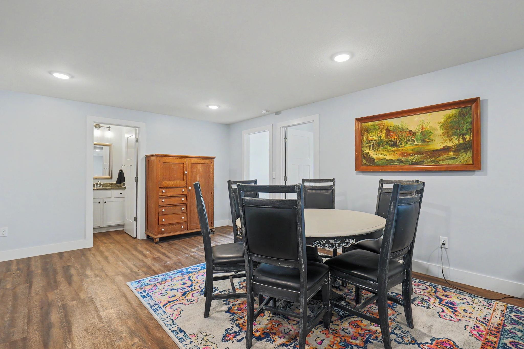 2911 E Reiss Park City KS 67219