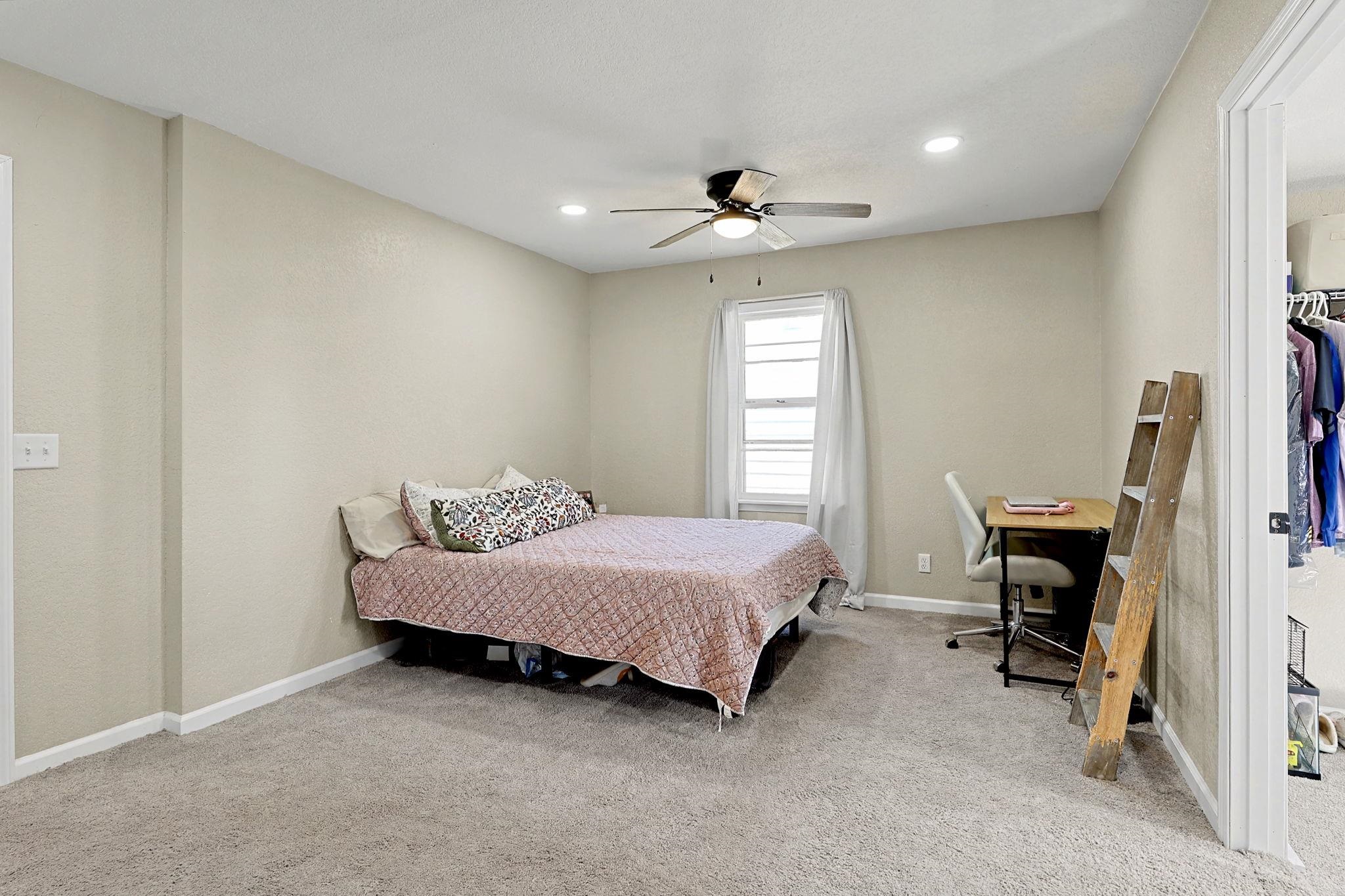 317 E 6th Street Halstead KS 67056