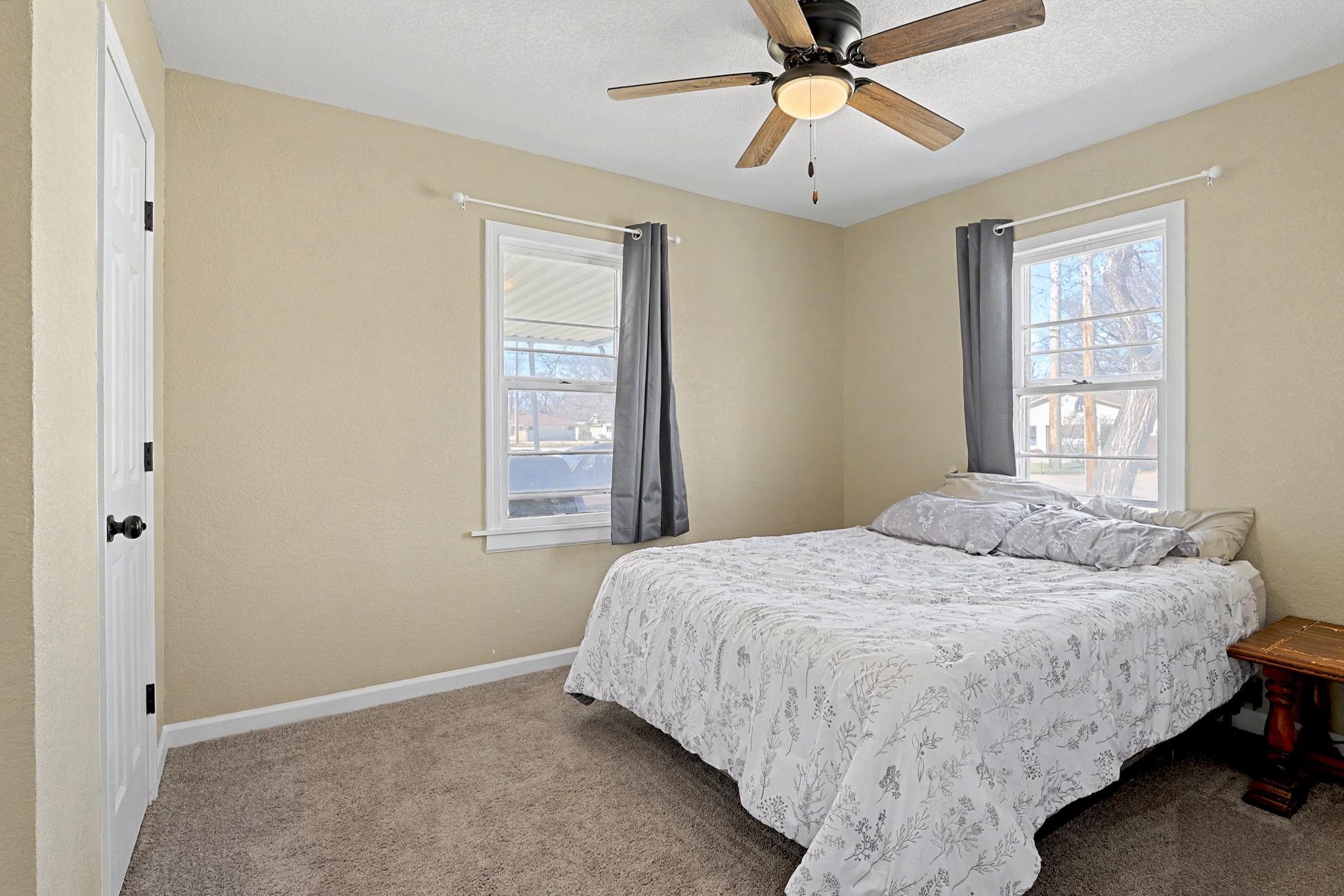 317 E 6th Street Halstead KS 67056