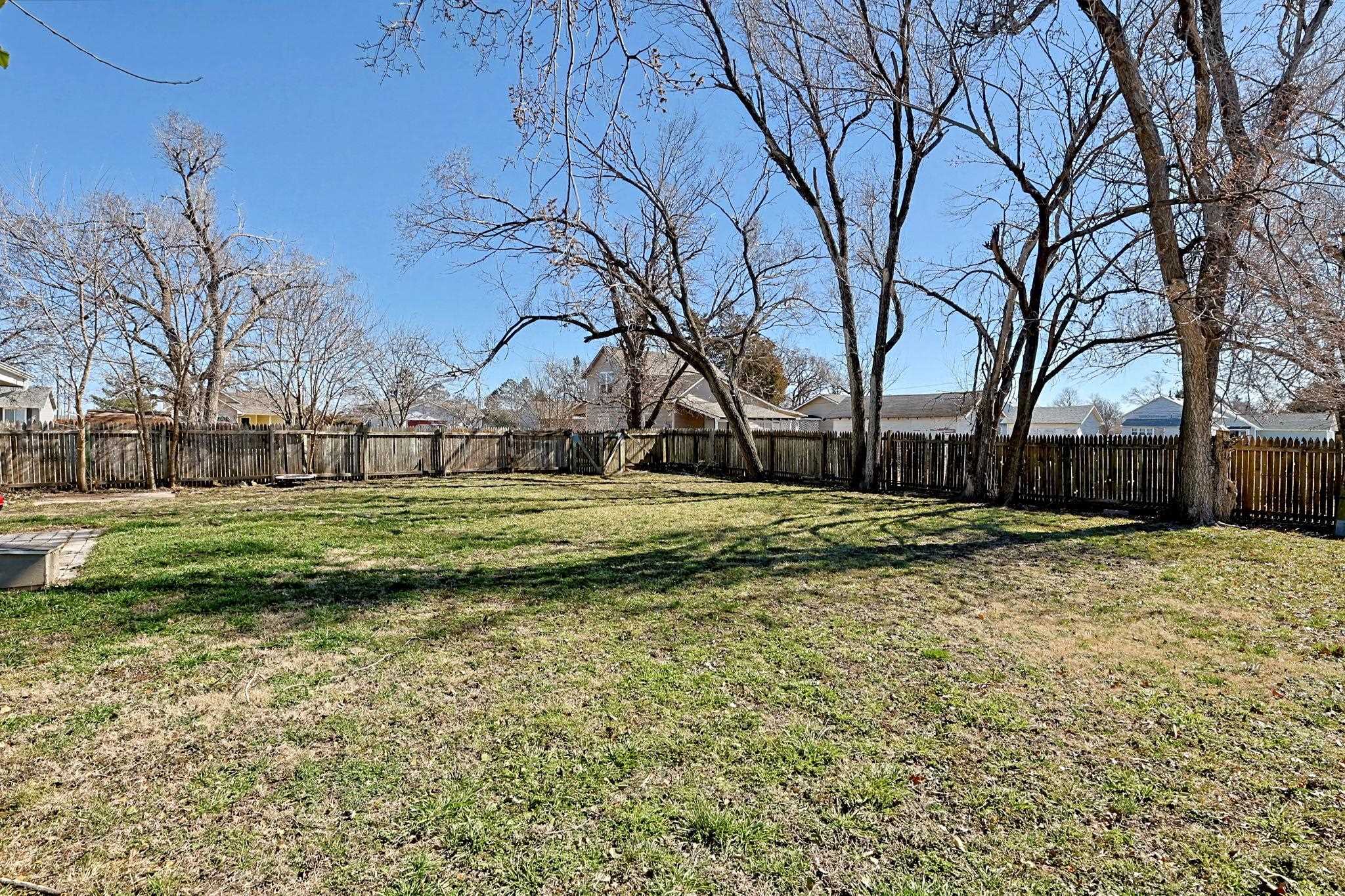 317 E 6th Street Halstead KS 67056