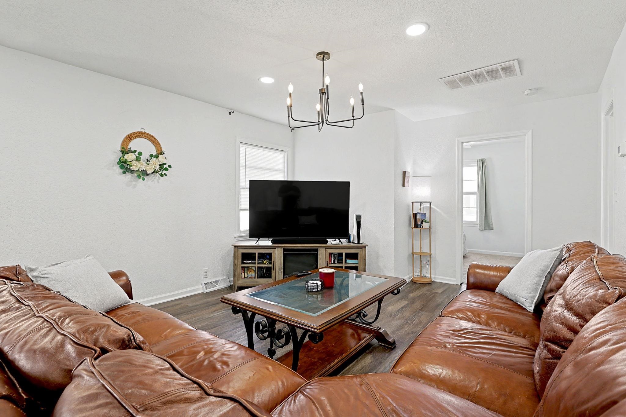 317 E 6th Street Halstead KS 67056