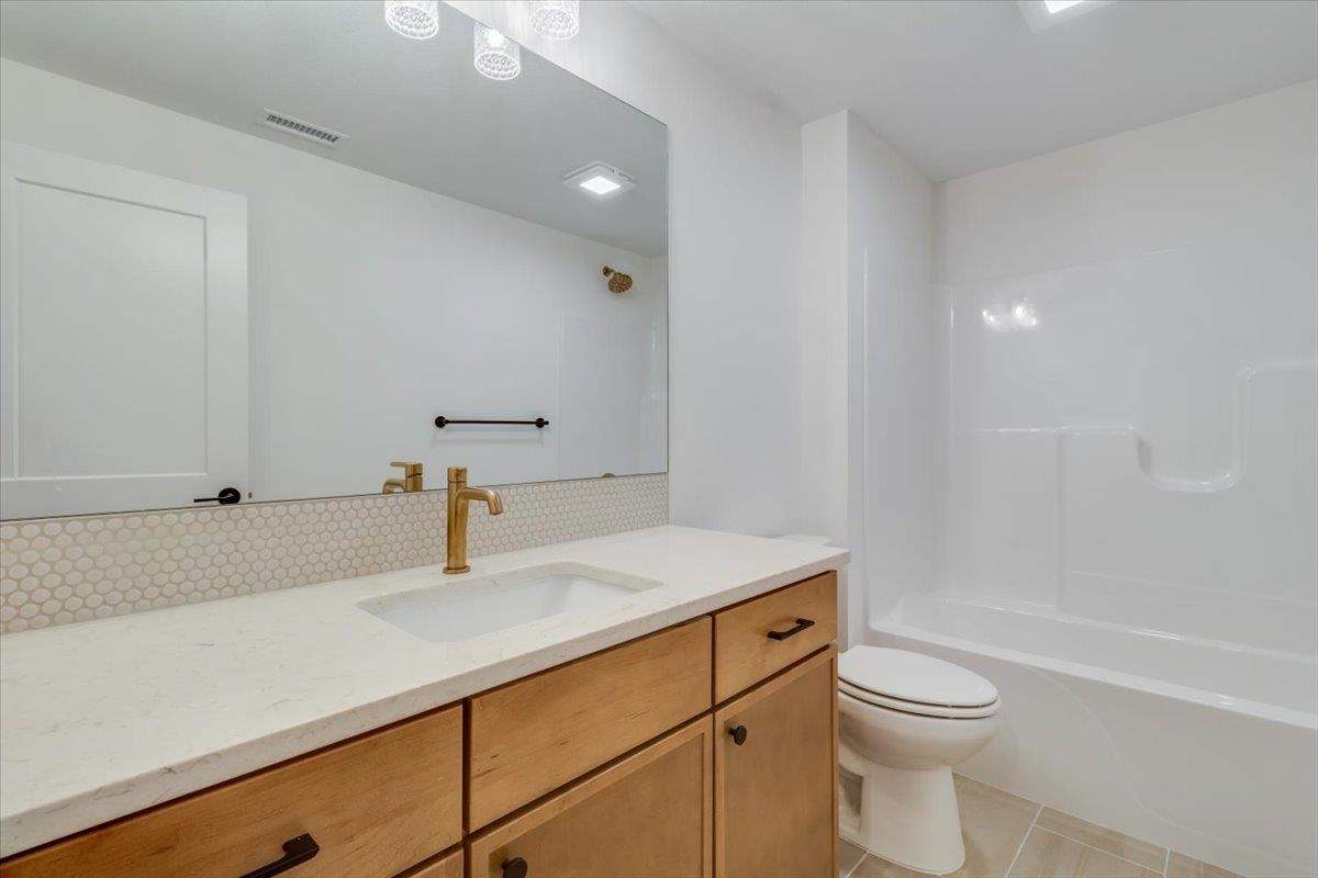 4431 N Grey Meadows Court Maize KS 67101