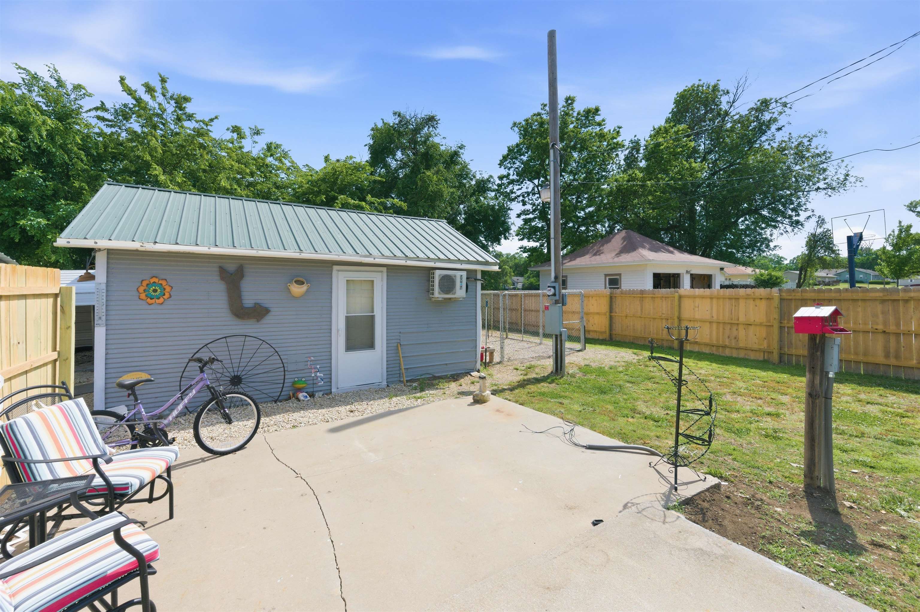 519 E 3rd Street Eureka KS 67045-1903