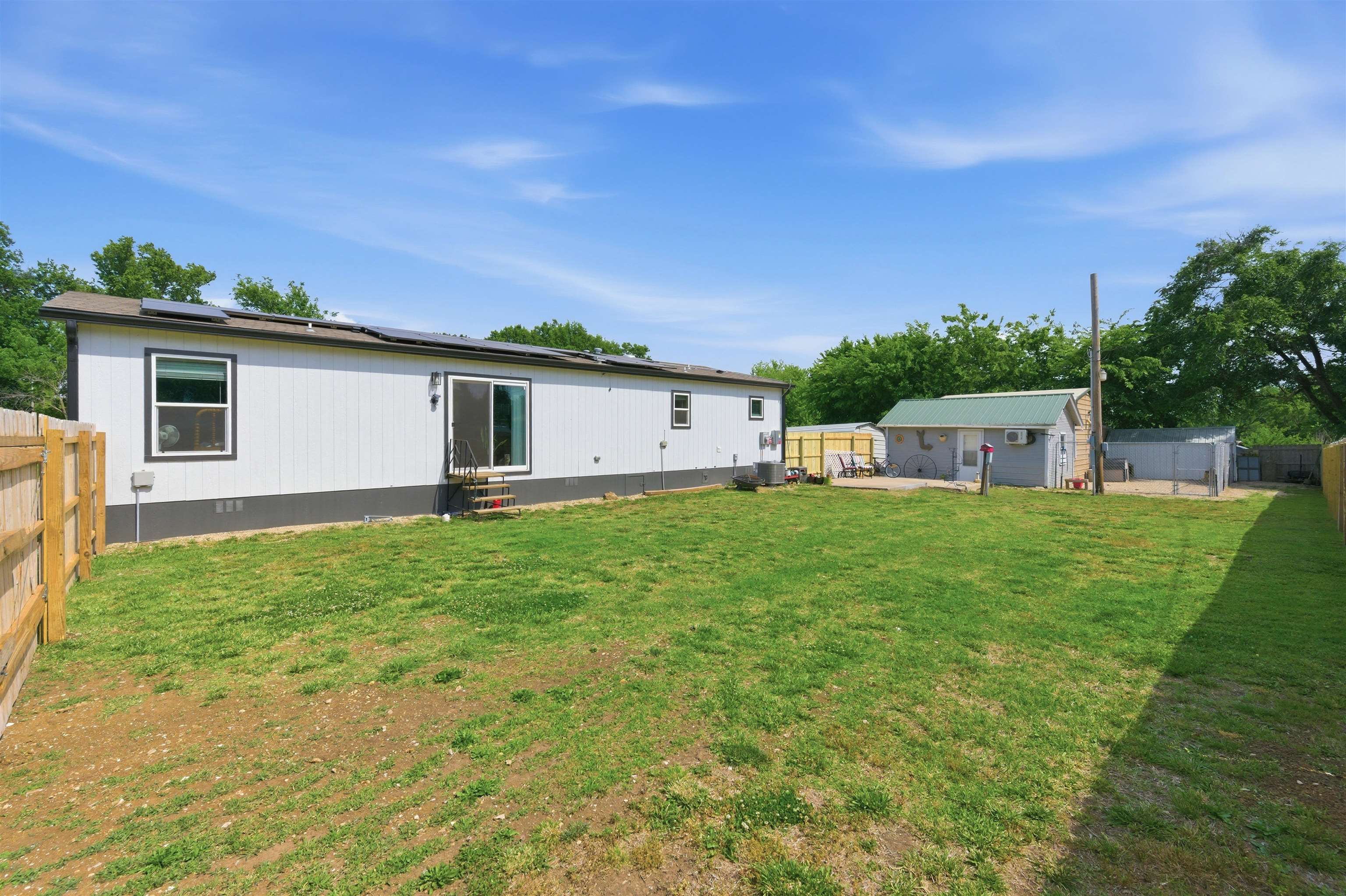 519 E 3rd Street Eureka KS 67045-1903