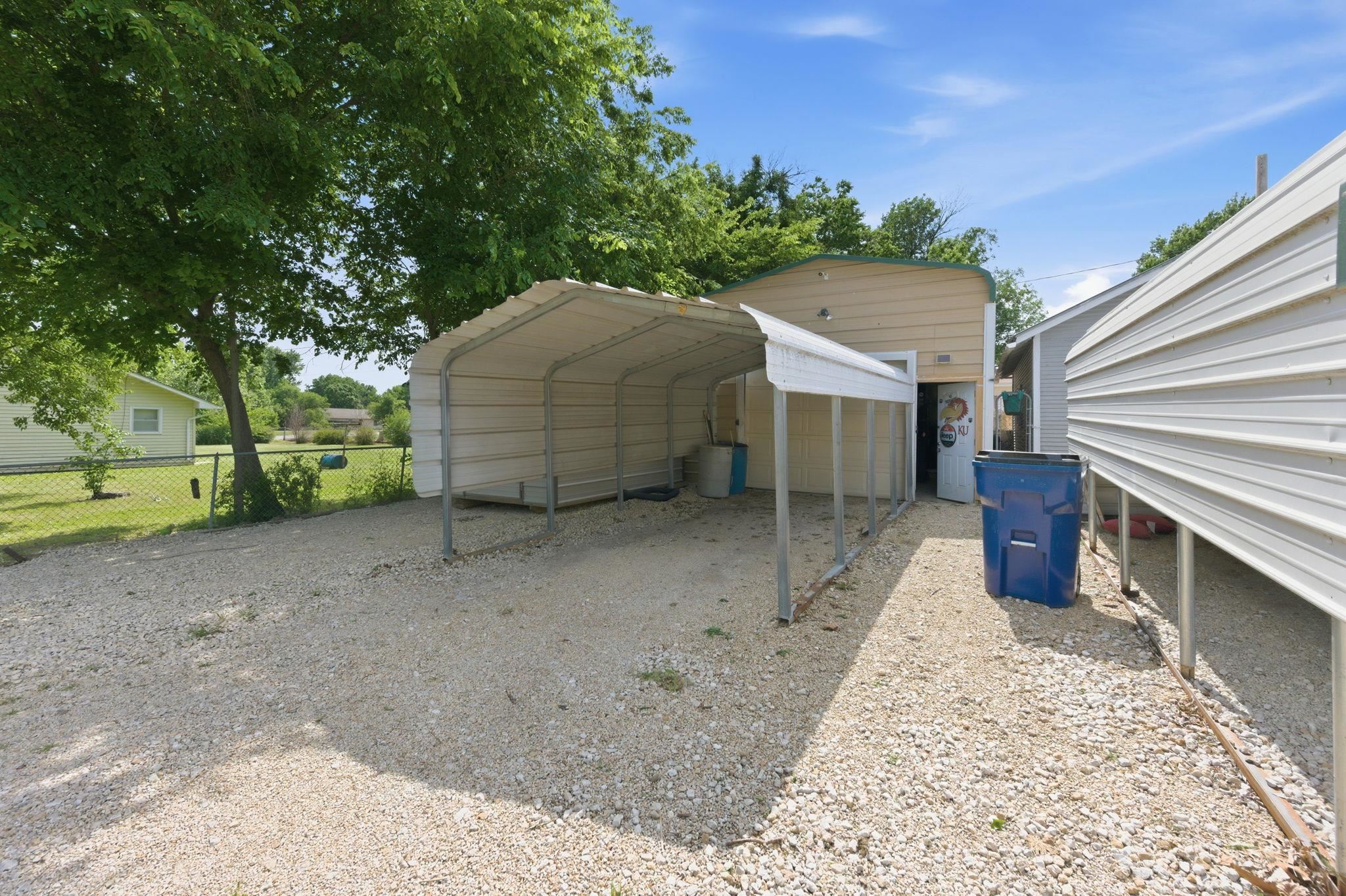 519 E 3rd Street Eureka KS 67045-1903