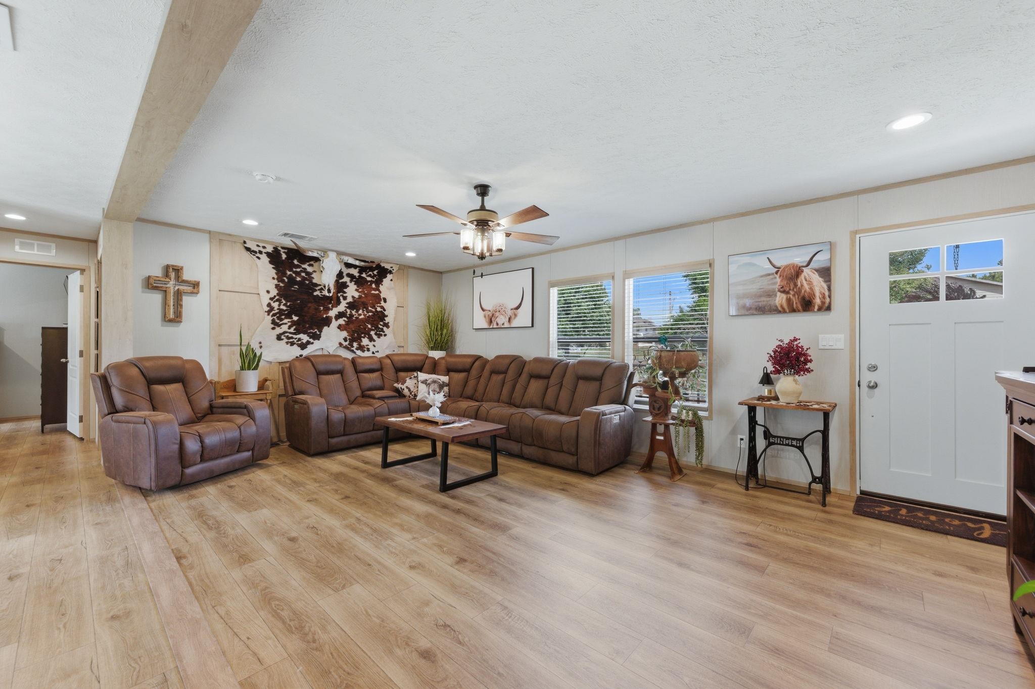 519 E 3rd Street Eureka KS 67045-1903