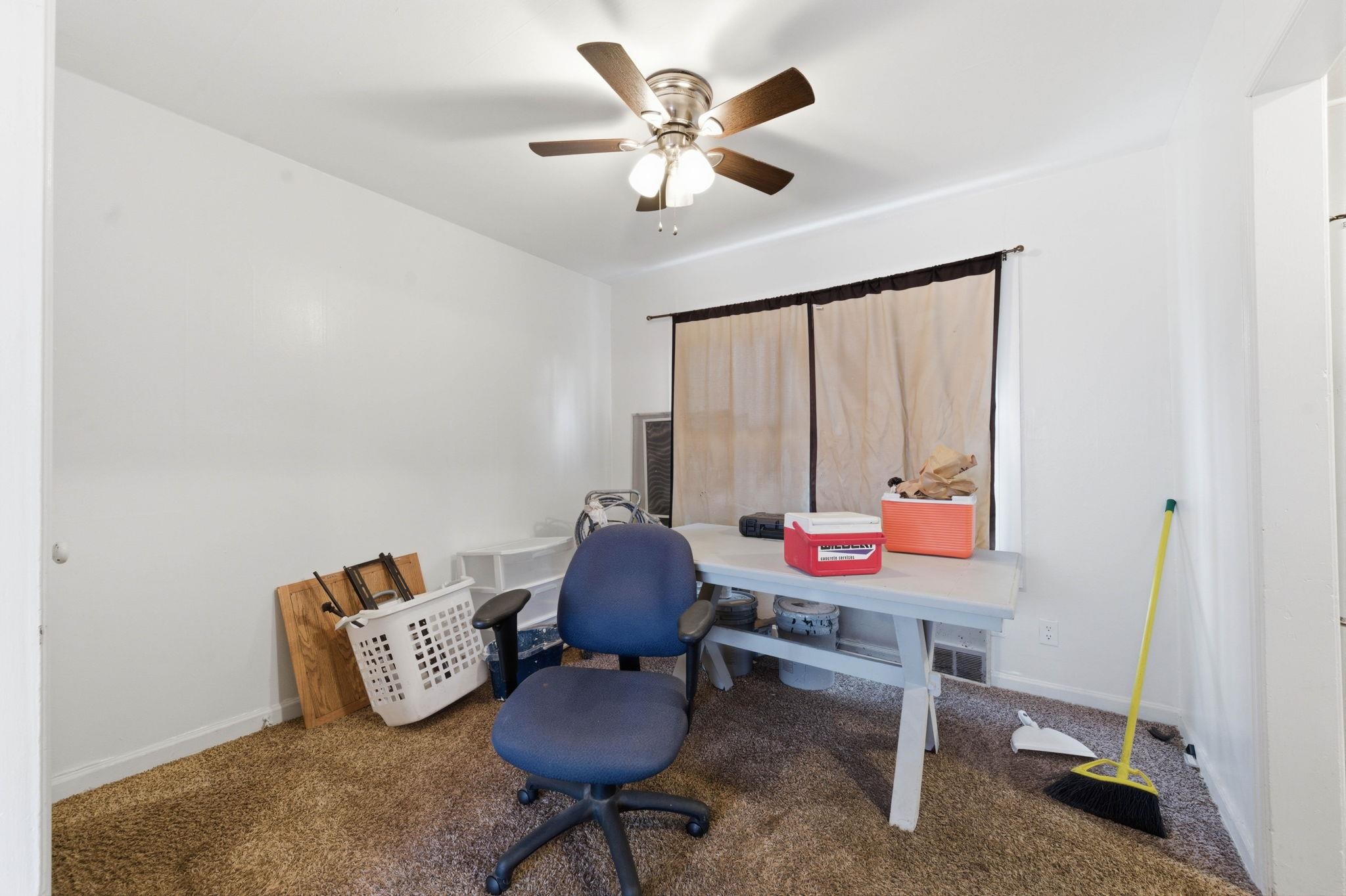 1050 N Pinecrest Wichita KS 67208