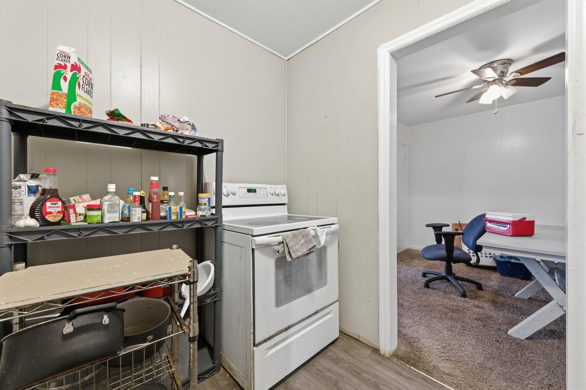 1050 N Pinecrest Wichita KS 67208