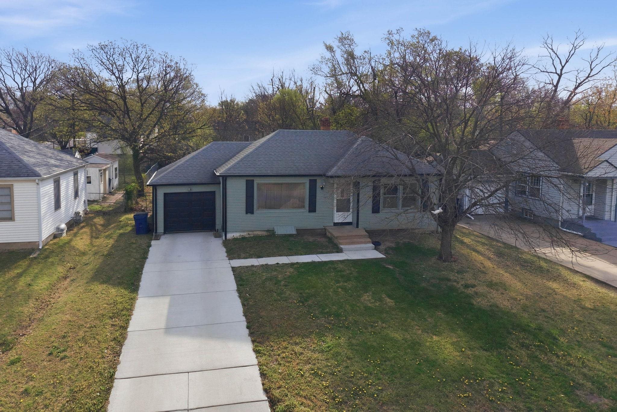 1050 N Pinecrest Wichita KS 67208