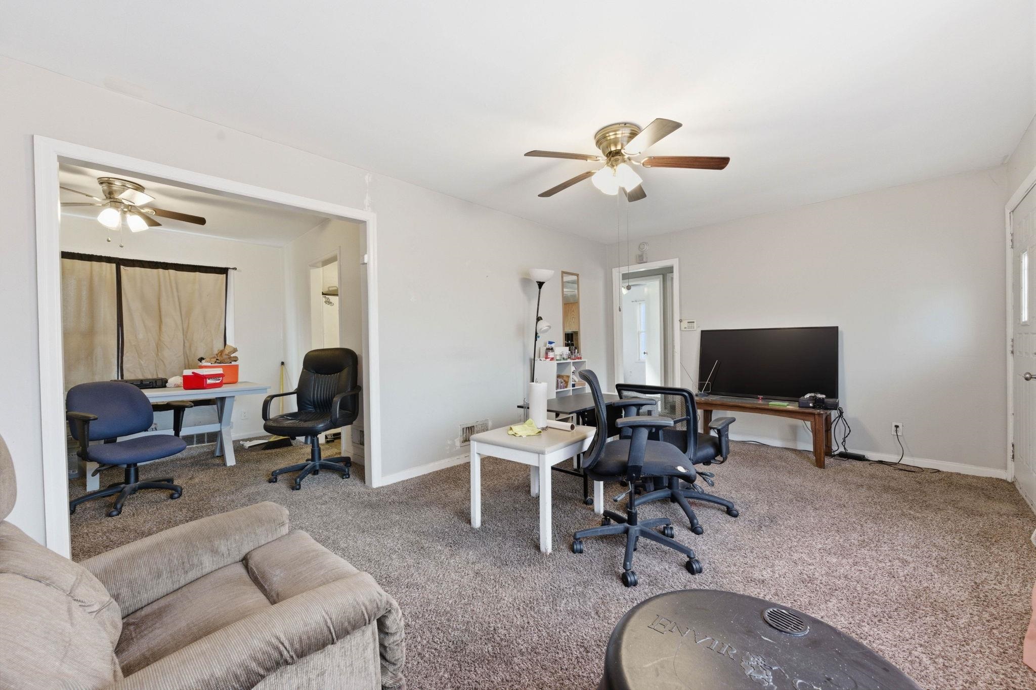 1050 N Pinecrest Wichita KS 67208