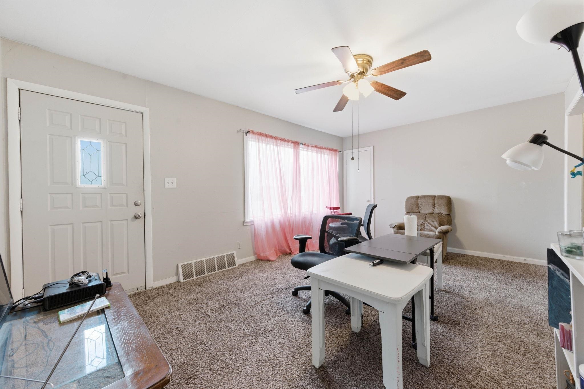 1050 N Pinecrest Wichita KS 67208