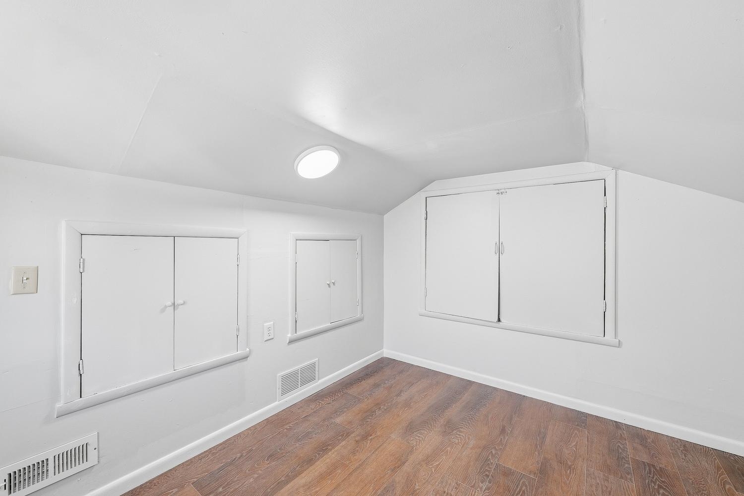 2038 S Poplar Street Wichita KS 67211