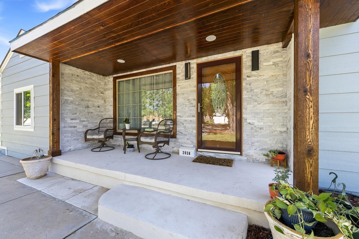 2038 S Poplar Street Wichita KS 67211