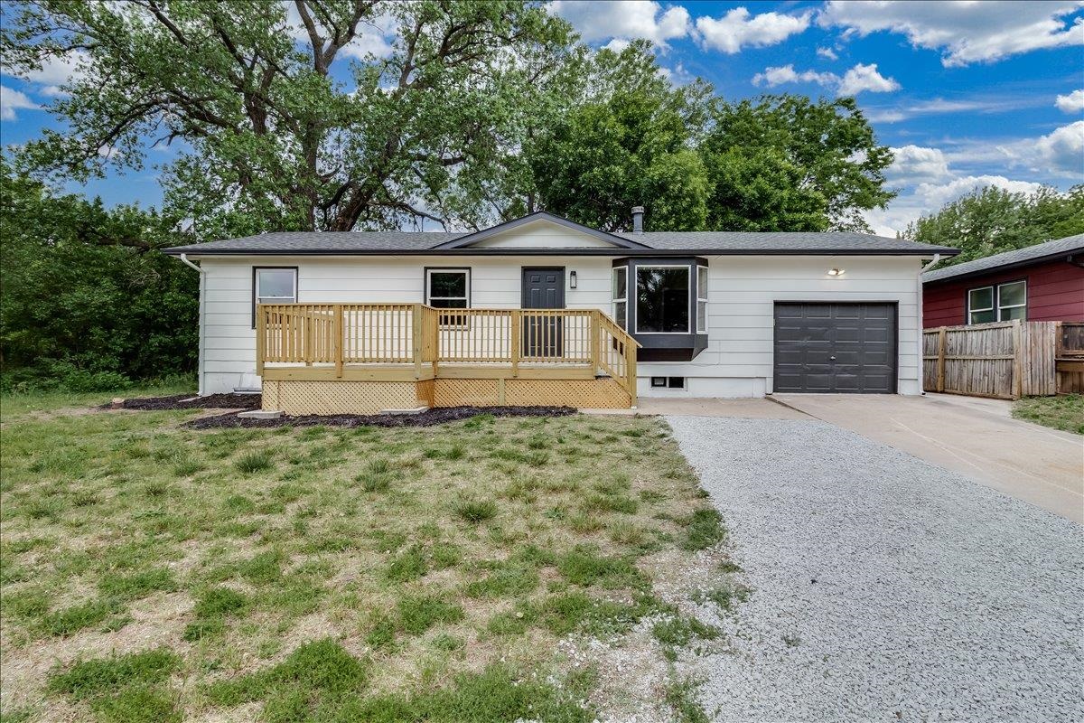 305 Central Avenue Newton KS 67114