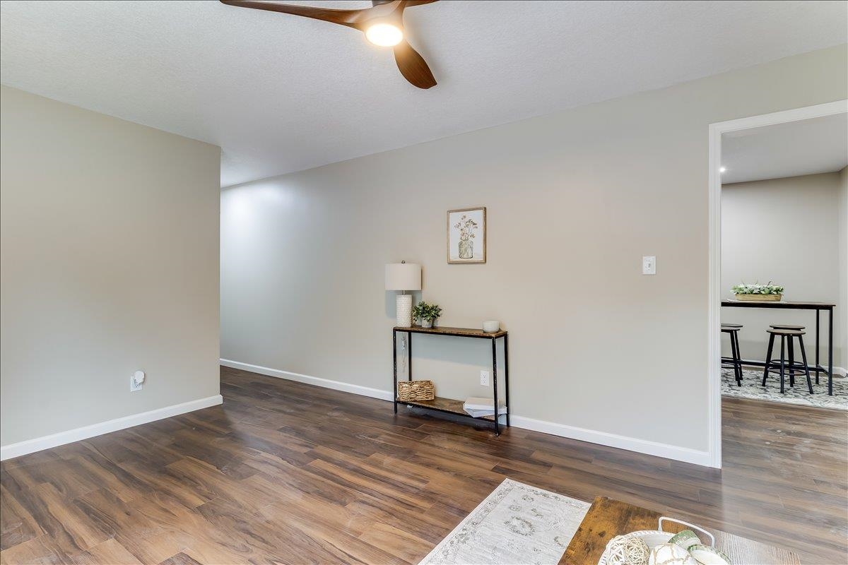 305 Central Avenue Newton KS 67114