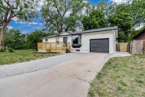 305 Central Avenue Newton KS 67114