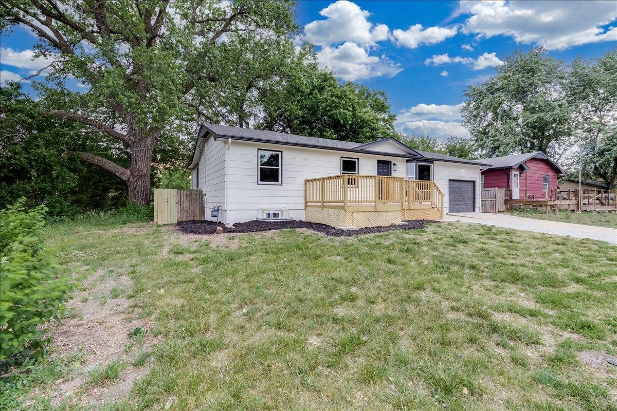 305 Central Avenue Newton KS 67114