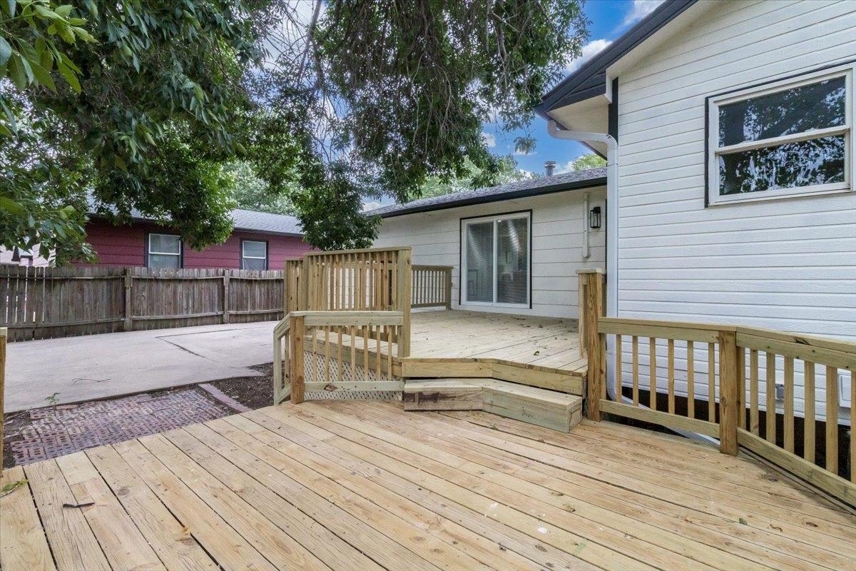305 Central Avenue Newton KS 67114