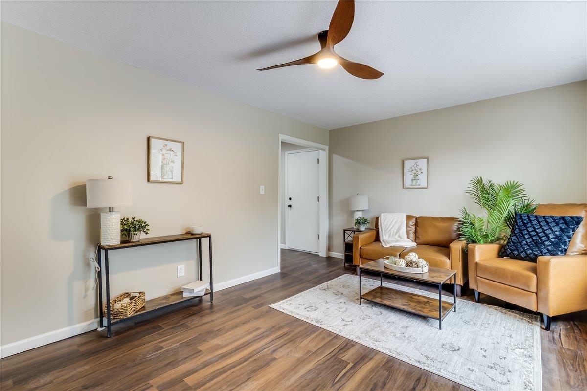 305 Central Avenue Newton KS 67114