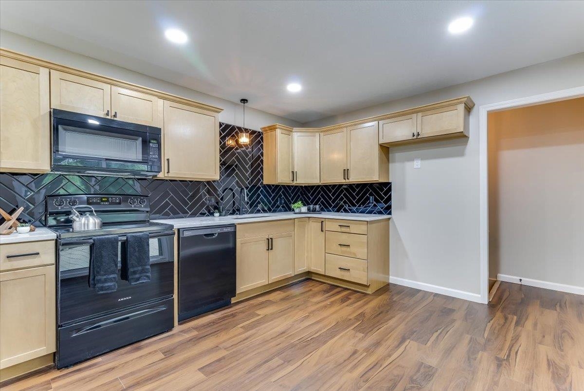 305 Central Avenue Newton KS 67114