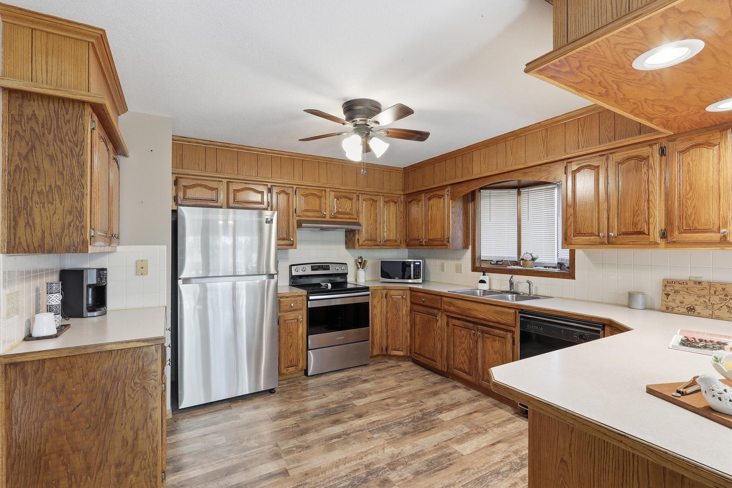 217 W Douglas Avenue Andover KS 67002